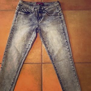 ⭐️ Skinny Jeans 🌻